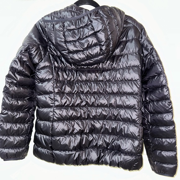 Uniqlo Packable Puffer Jacket - Picture 5 of 6